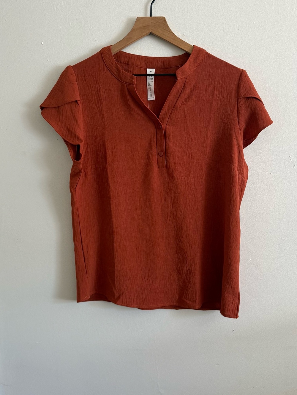 Women’s Short Sleeve Brick Red Split-Neck Blouse